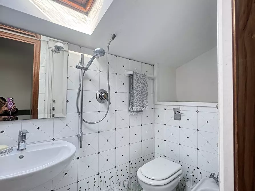 Immagine 40 di Porzione di casa in affitto  a Forte Dei Marmi