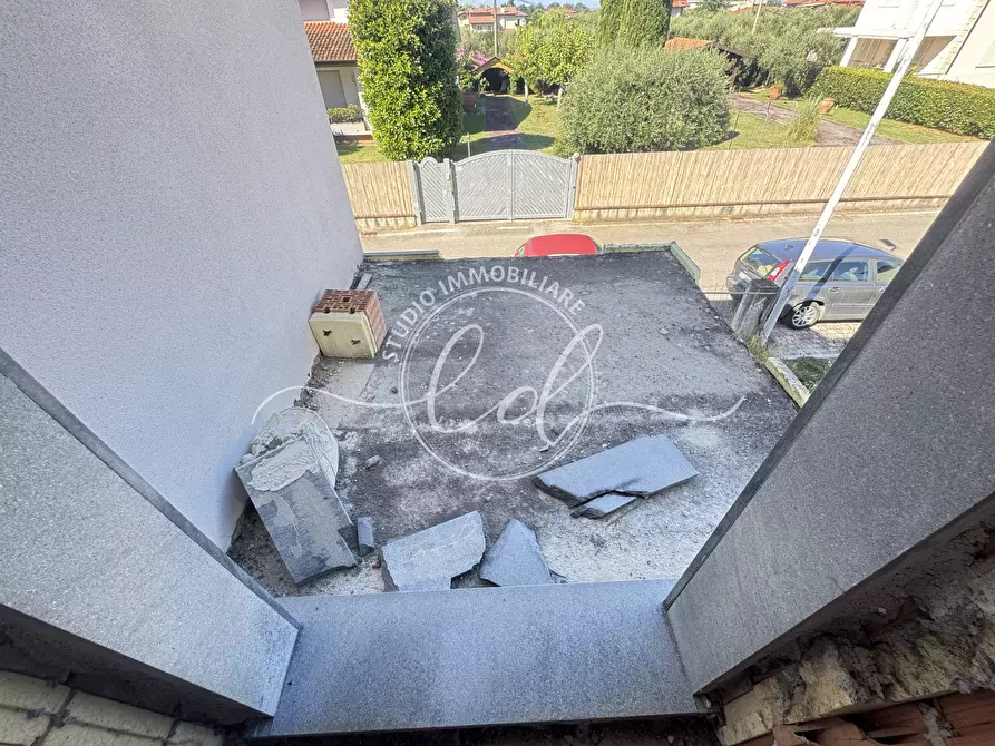 Immagine 30 di Porzione di casa in vendita  a Seravezza