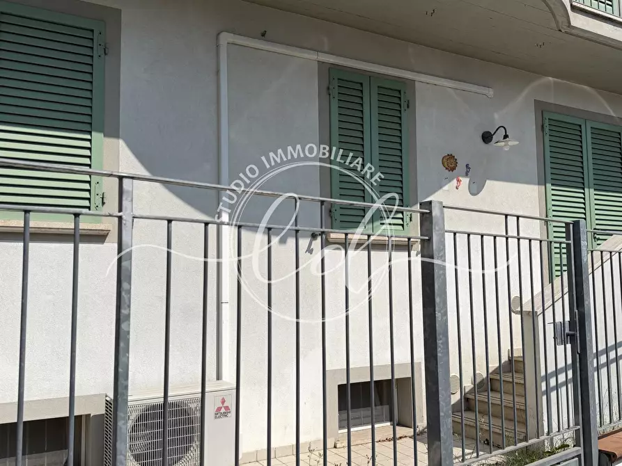 Immagine 83 di Quadrilocale in vendita  a Camaiore
