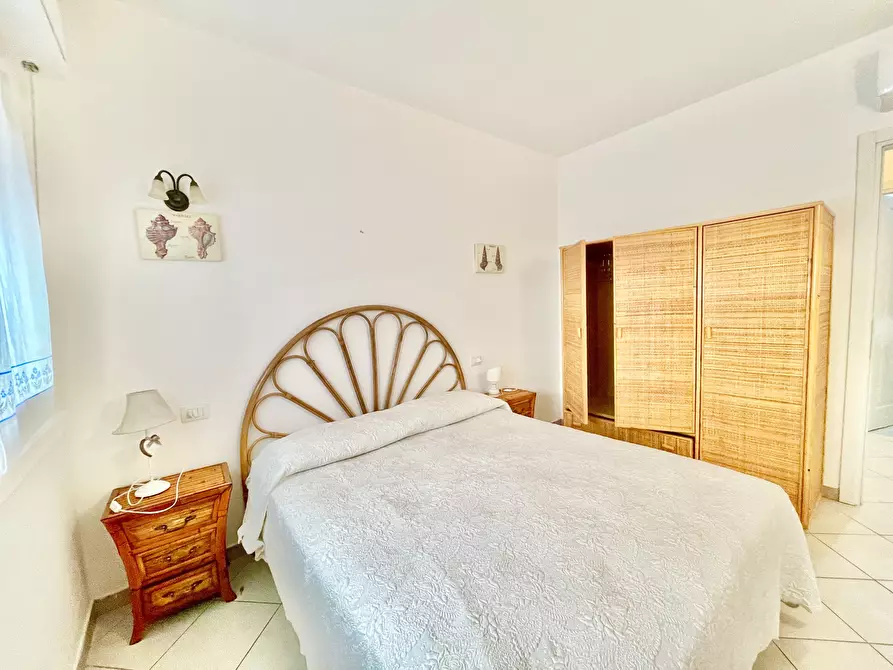 Immagine 20 di Trilocale in affitto  a Pietrasanta