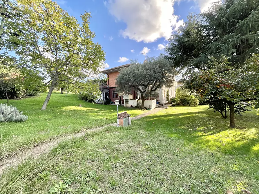 Immagine 108 di Casa indipendente in vendita  a Seravezza