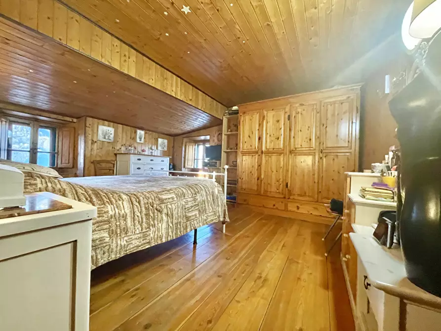 Immagine 31 di Porzione di casa in vendita  a Massarosa