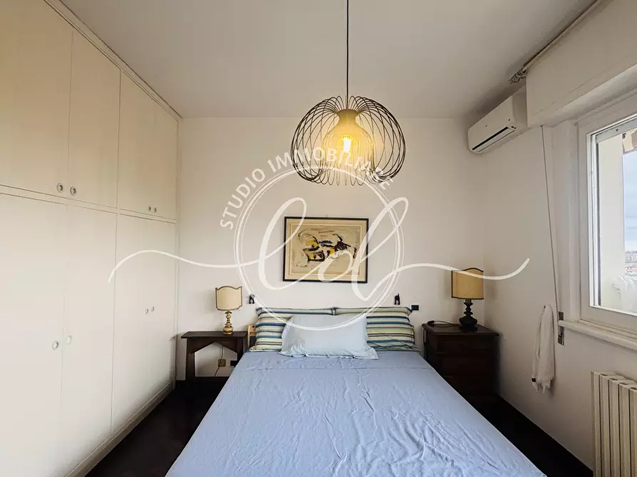 Immagine 60 di Attico in vendita  a Seravezza