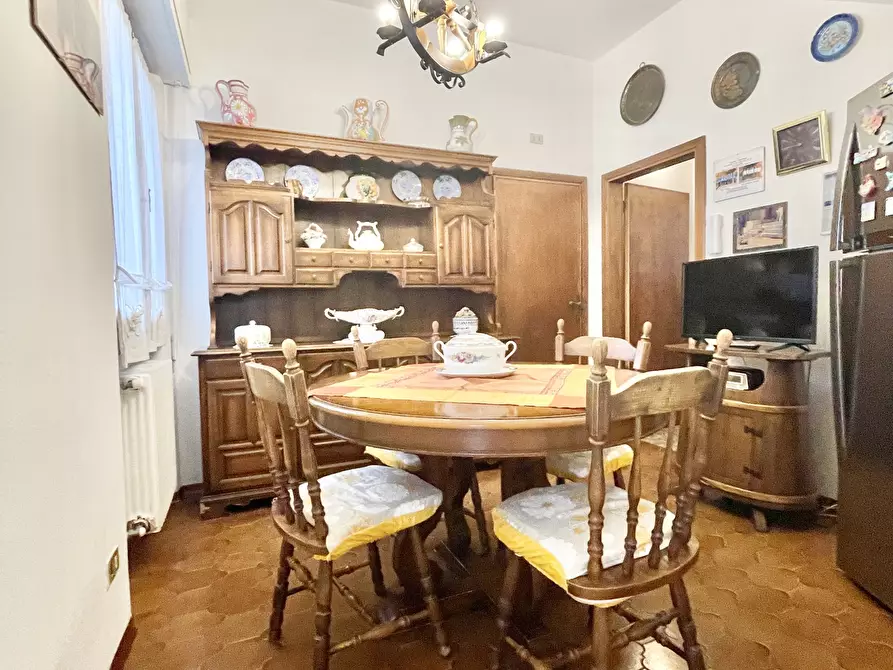 Immagine 7 di Casa indipendente in affitto  a Pietrasanta