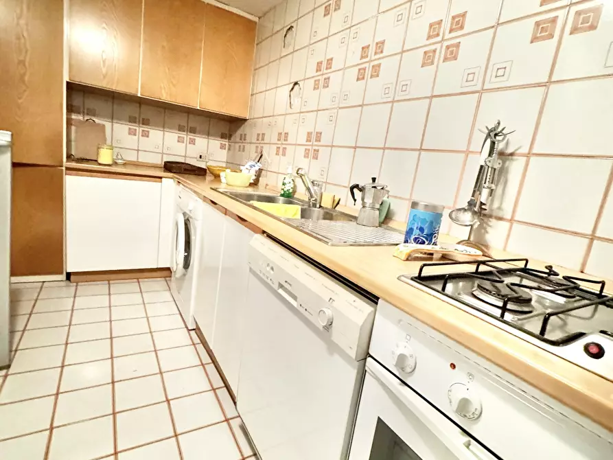 Immagine 15 di Quadrilocale in vendita  a Seravezza