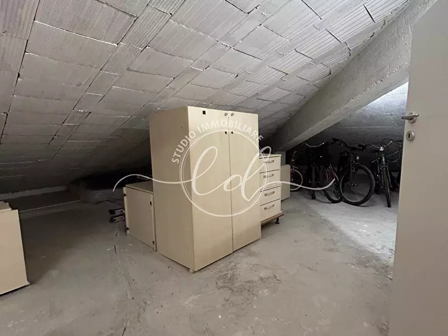 Immagine 29 di Quadrilocale in vendita  a Massa