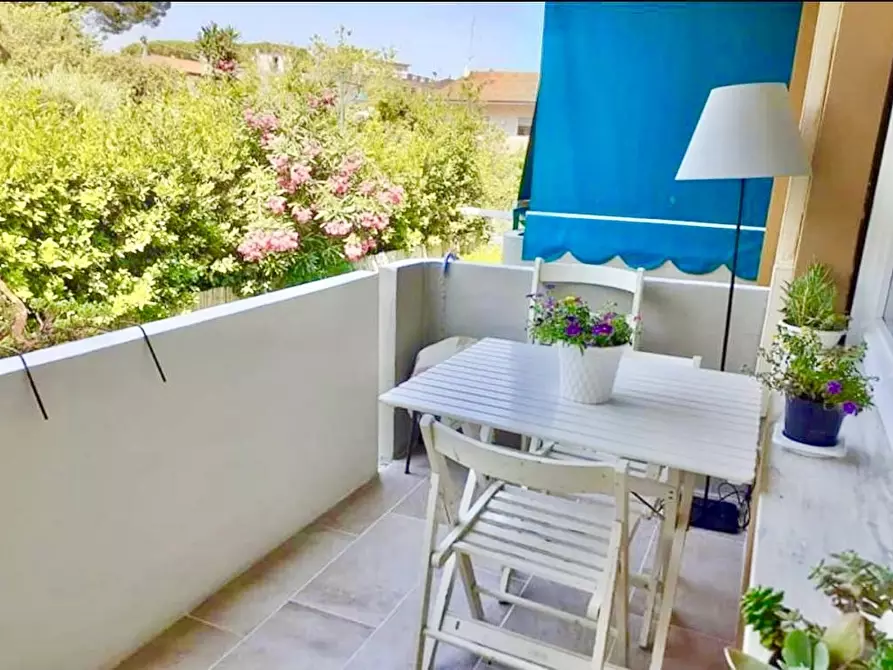 Immagine 6 di Monolocale in affitto  a Forte Dei Marmi