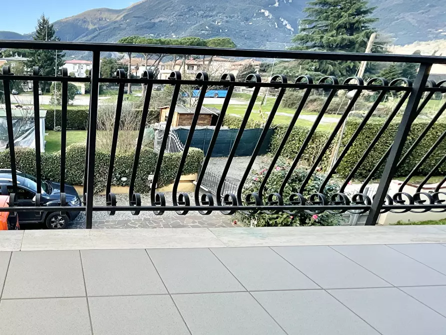 Immagine 27 di Villetta a schiera in vendita  a Camaiore