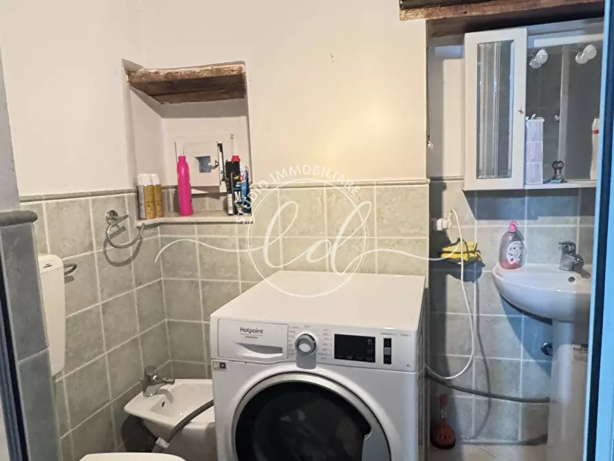 Immagine 41 di Quadrilocale in vendita  a Seravezza