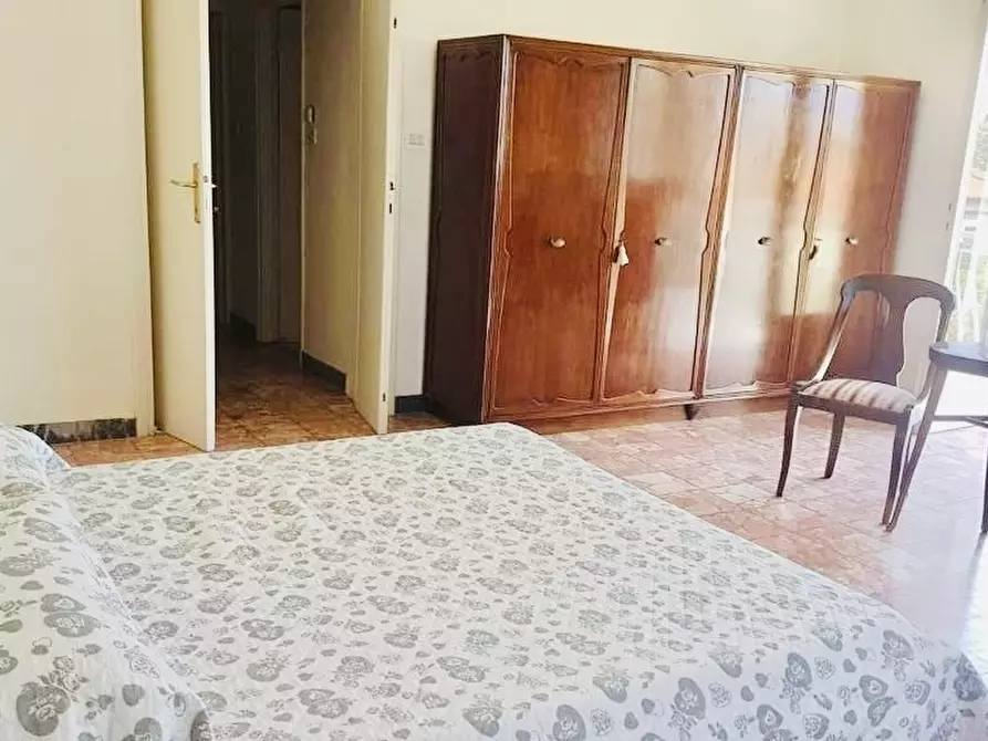 Immagine 17 di Villa in affitto  a Camaiore