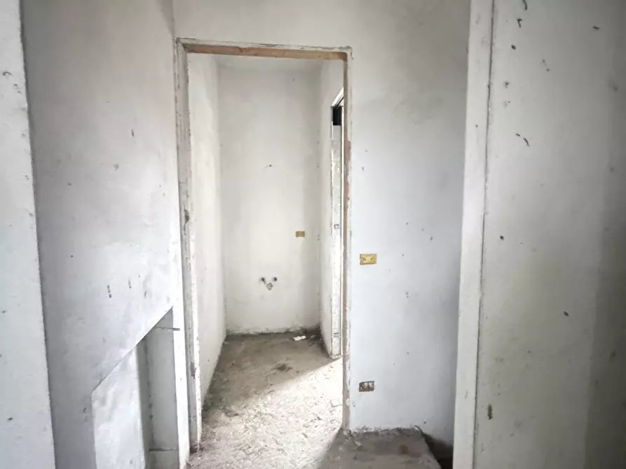 Immagine 6 di Porzione di casa in vendita  a Camaiore
