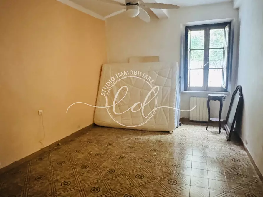 Immagine 56 di Terratetto in vendita  a Seravezza