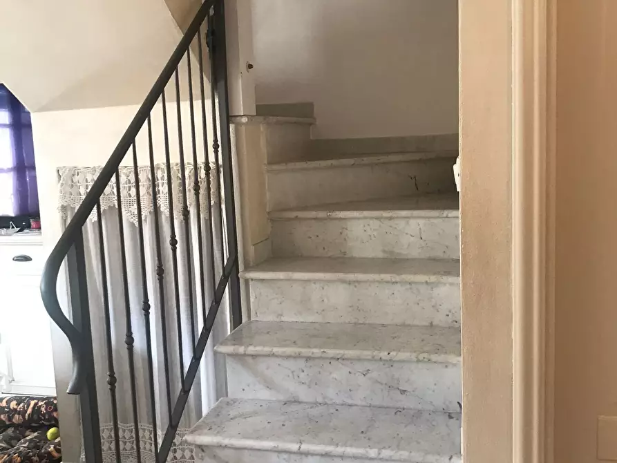 Immagine 11 di Villetta a schiera in vendita  a Seravezza