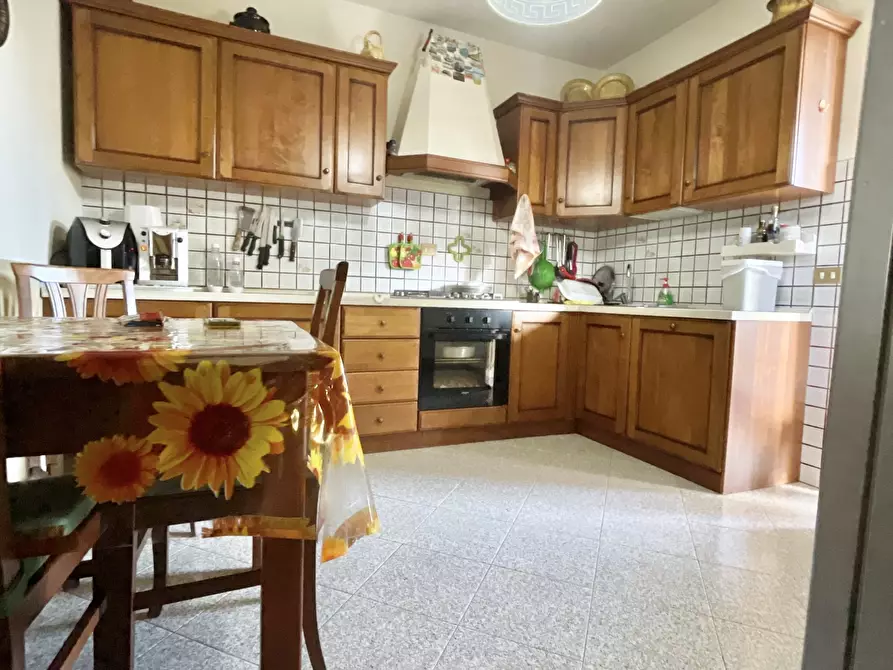 Immagine 6 di Villetta a schiera in vendita  a Camaiore