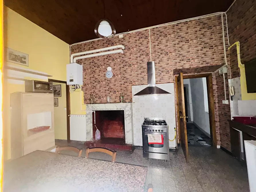 Immagine 15 di Appartamento in vendita  a Pietrasanta