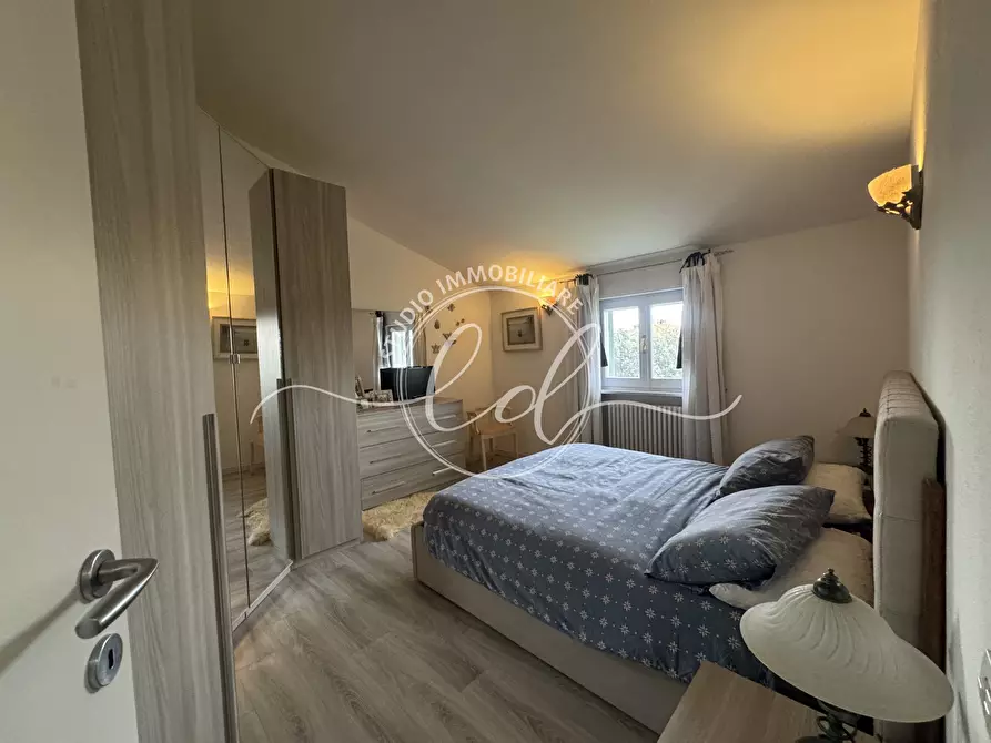 Immagine 69 di Terratetto in vendita  a Seravezza