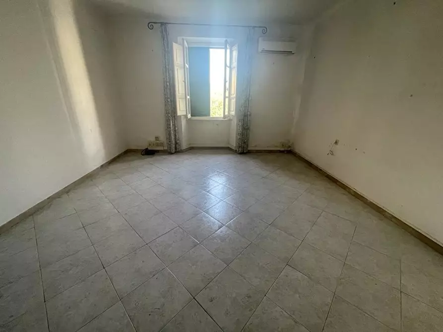 Immagine 18 di Casa indipendente in vendita  a Montignoso