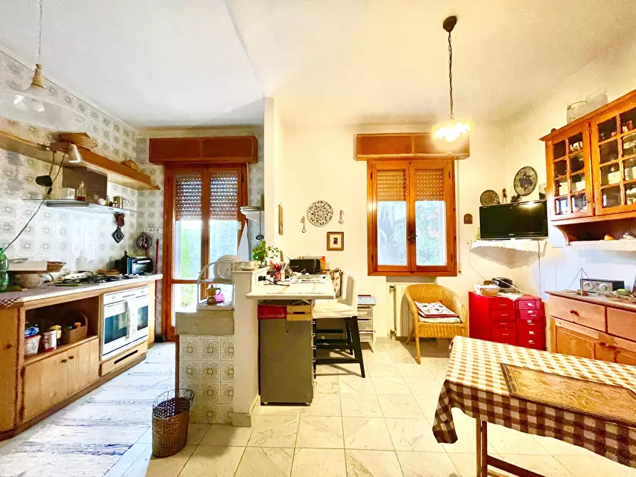 Immagine 56 di Casa indipendente in vendita  a Seravezza