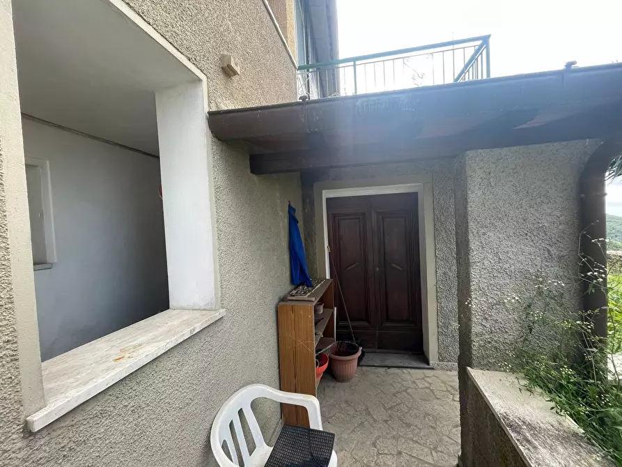 Immagine 9 di Porzione di casa in vendita  a Pietrasanta