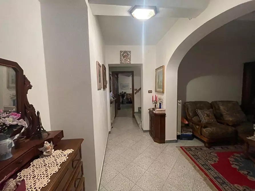Immagine 42 di Porzione di casa in vendita  a Pietrasanta