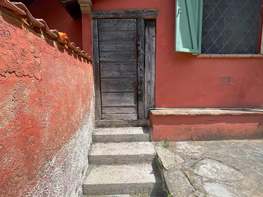 Immagine 49 di Casa indipendente in vendita  a Camaiore