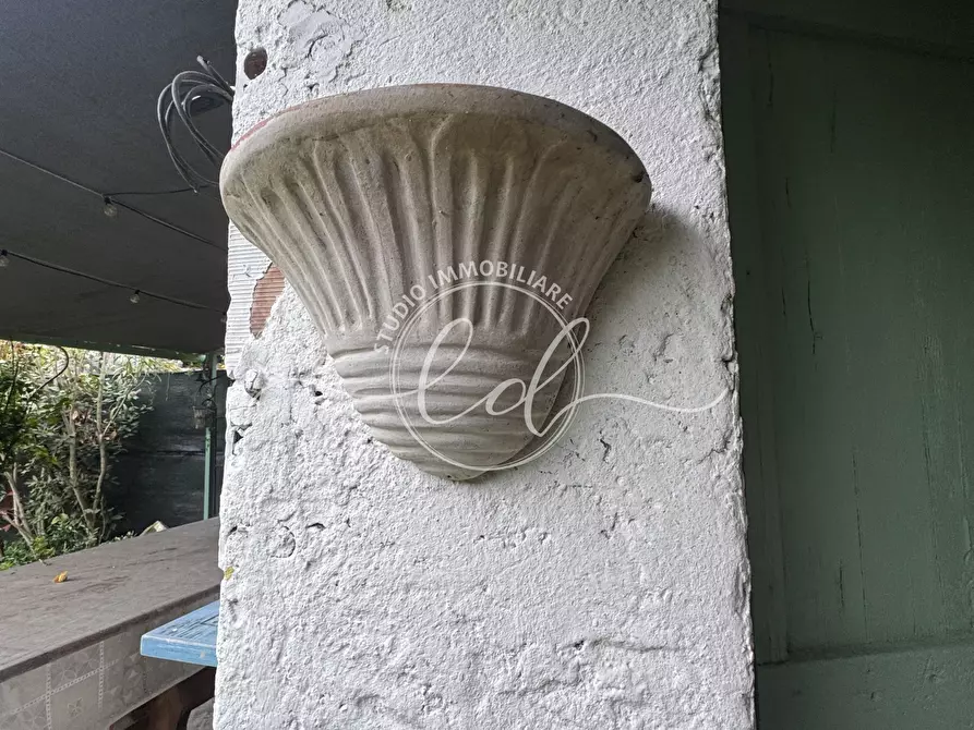 Immagine 90 di Terratetto in vendita  a Seravezza