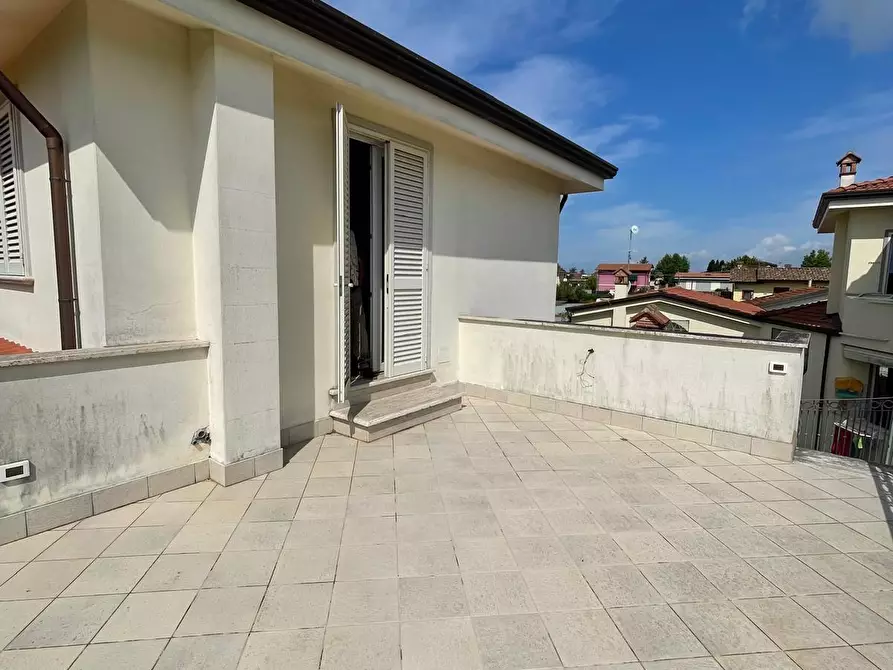 Immagine 61 di Villa in vendita  a Camaiore