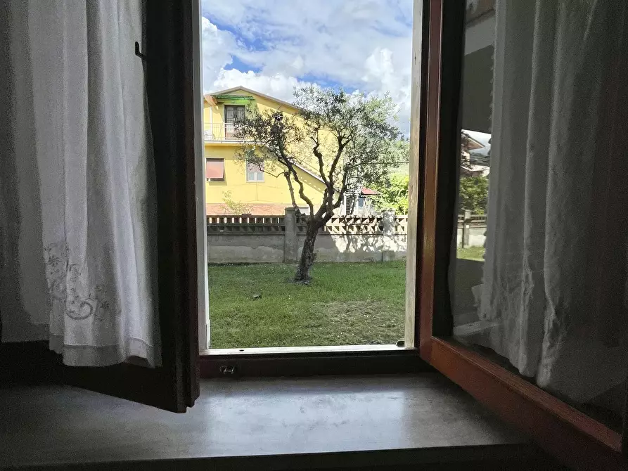 Immagine 17 di Trilocale in affitto  a Pietrasanta