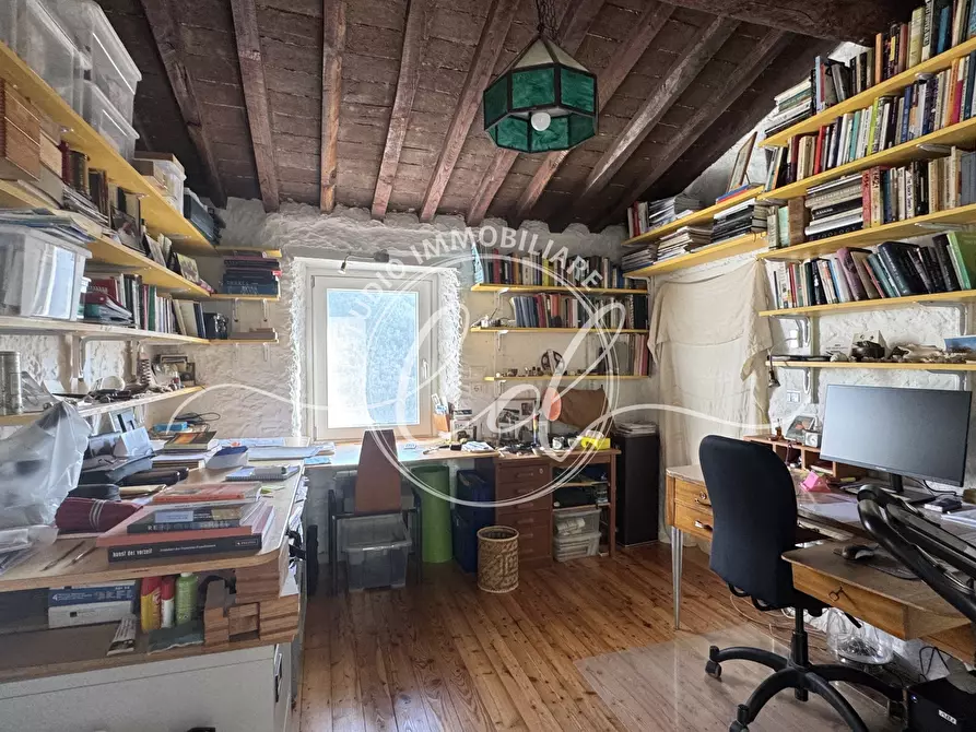 Immagine 59 di Casa indipendente in vendita  a Stazzema