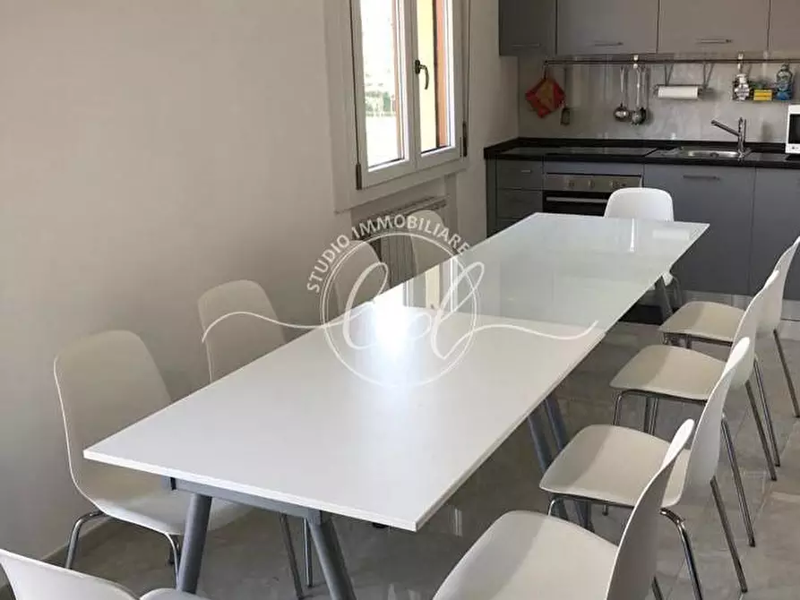 Immagine 9 di Quadrilocale in vendita  a Massa