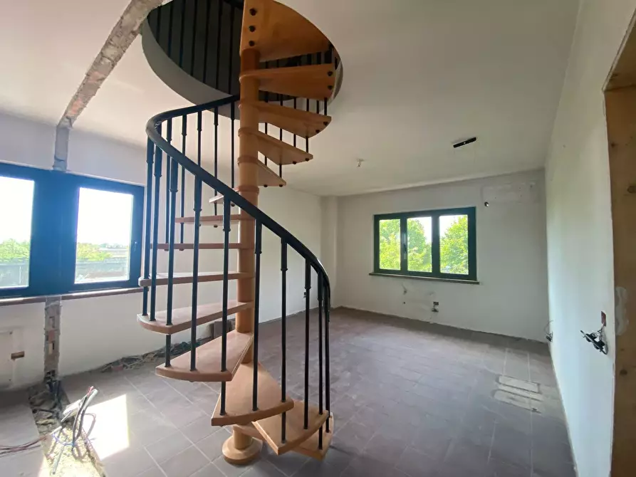 Immagine 27 di Porzione di casa in vendita  a Pietrasanta