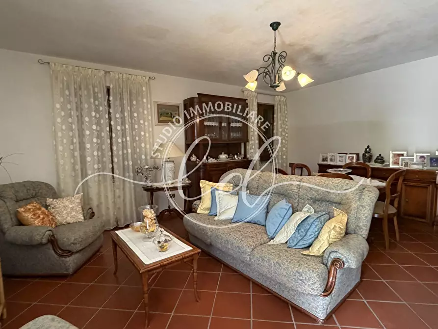 Immagine 7 di Porzione di casa in affitto  a Seravezza
