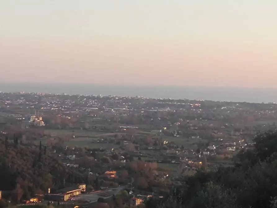 Immagine 22 di Casa indipendente in affitto  a Pietrasanta