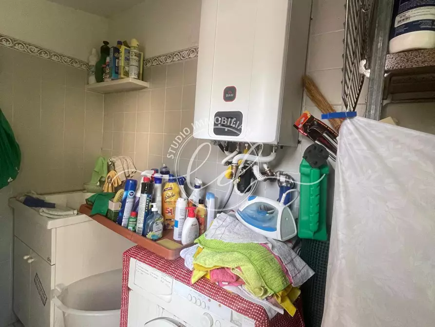 Immagine 37 di Porzione di casa in affitto  a Viareggio