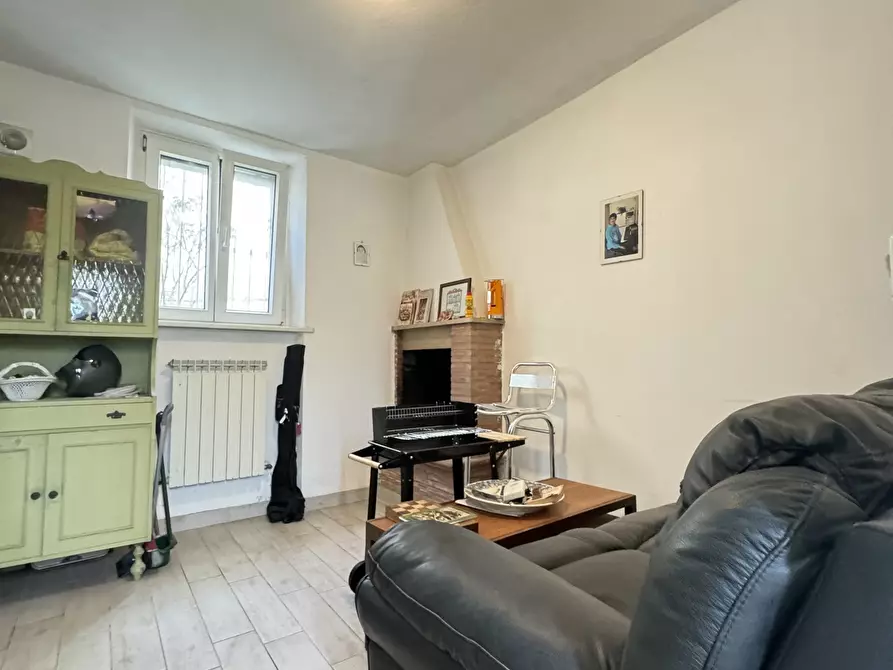 Immagine 10 di Porzione di casa in vendita  a Pietrasanta