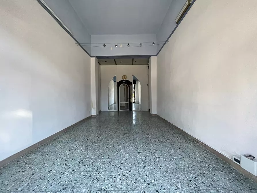 Immagine 4 di Capannone industriale in vendita  a Seravezza