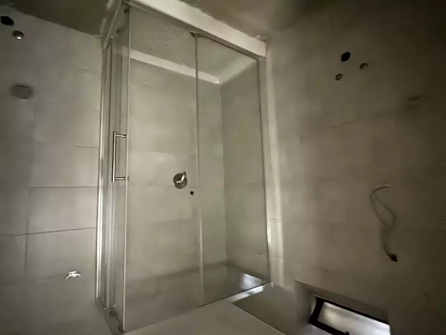 Immagine 48 di Porzione di casa in vendita  a Pietrasanta