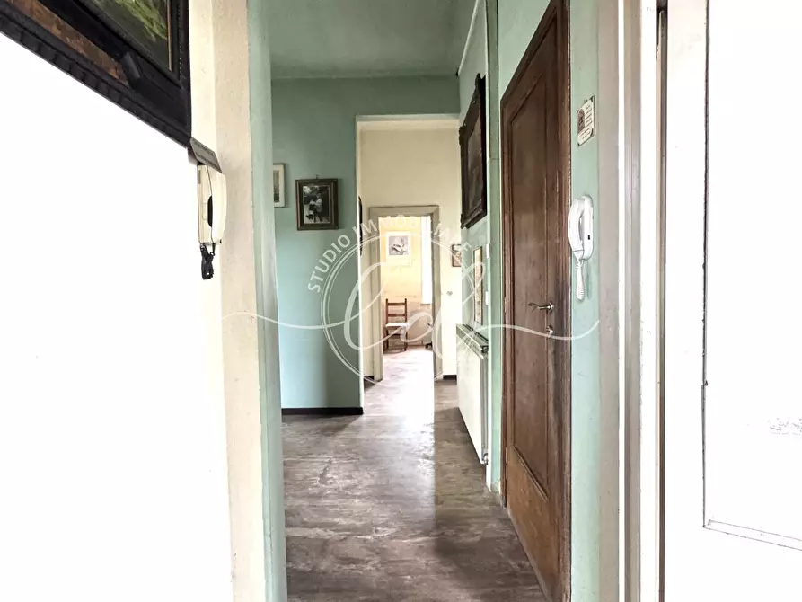 Immagine 64 di Pentalocale in vendita  a Lucca