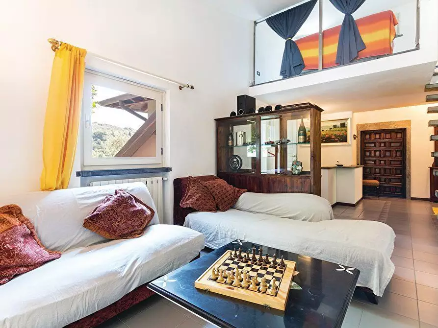 Immagine 10 di Casa indipendente in vendita  a Camaiore