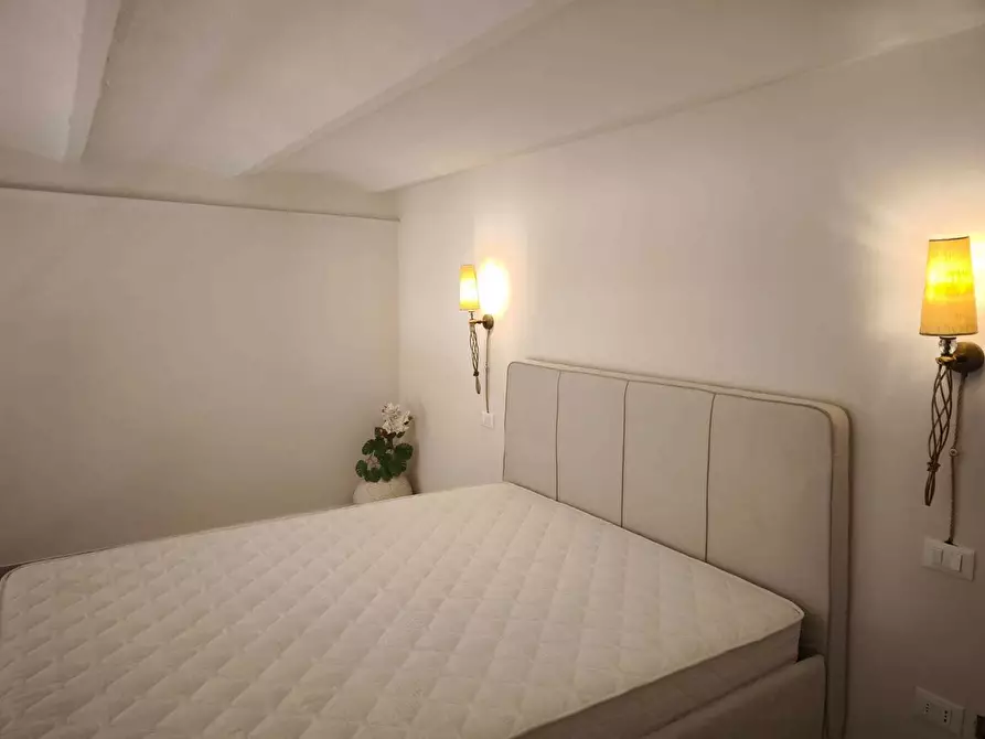 Immagine 12 di Appartamento in affitto  a Pietrasanta