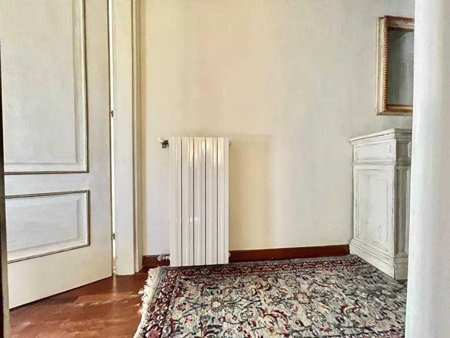 Immagine 22 di Rustico / casale in vendita  a Camaiore