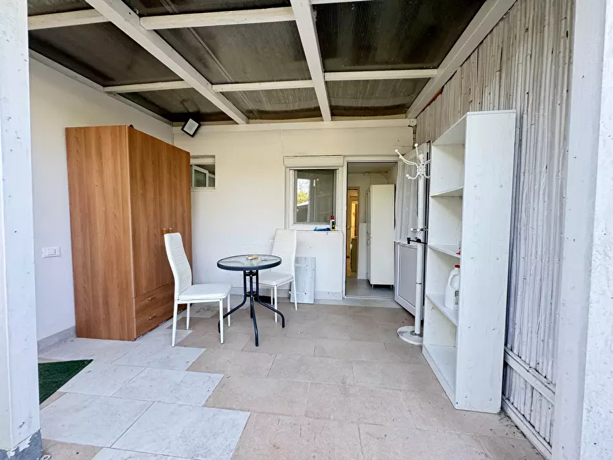 Immagine 23 di Trilocale in affitto  a Pietrasanta