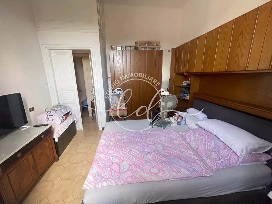 Immagine 35 di Porzione di casa in vendita  a Carrara