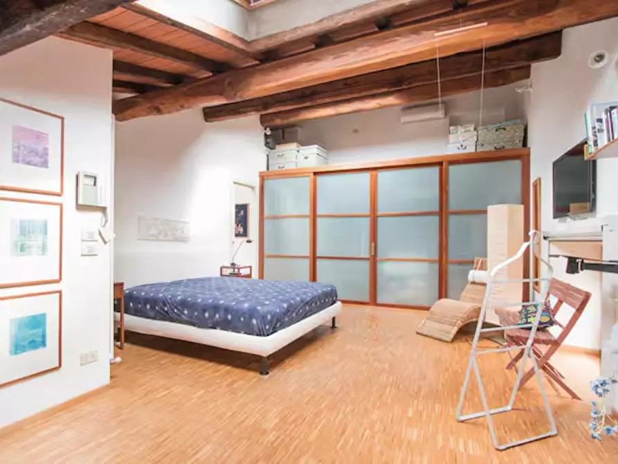 Immagine 31 di Appartamento in affitto  a Pietrasanta