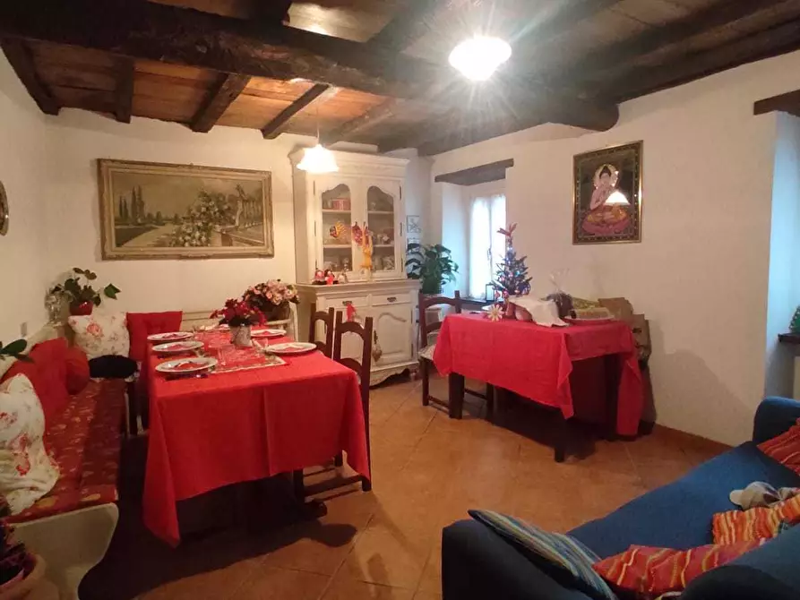 Immagine 67 di Porzione di casa in vendita  a Seravezza