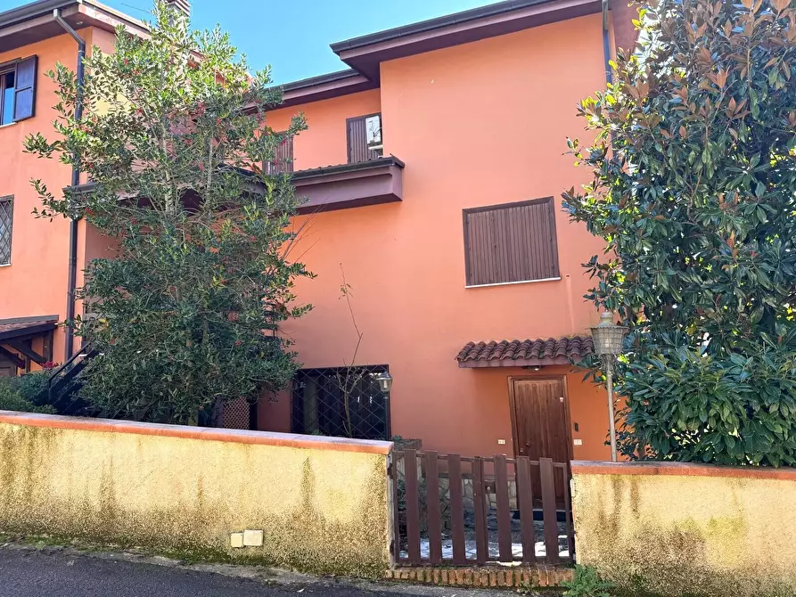 Immagine 11 di Villa in vendita  in Via per Frosinone a Ceccano