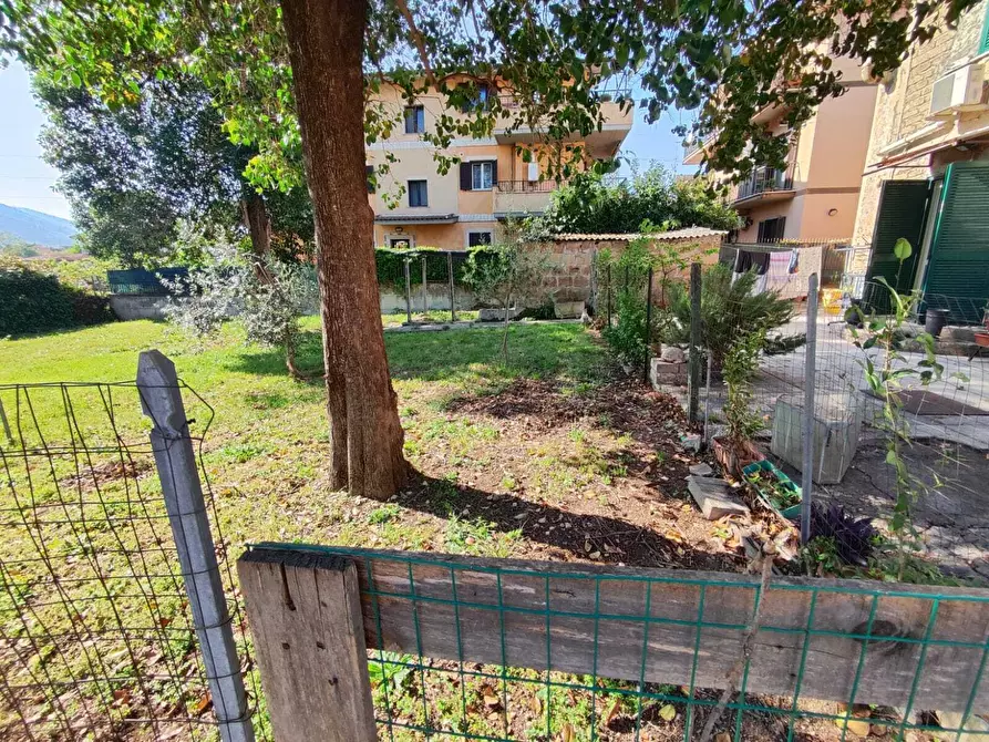 Immagine 7 di Trilocale in vendita  in Via Giuseppe Garibaldi 149 a Guidonia Montecelio
