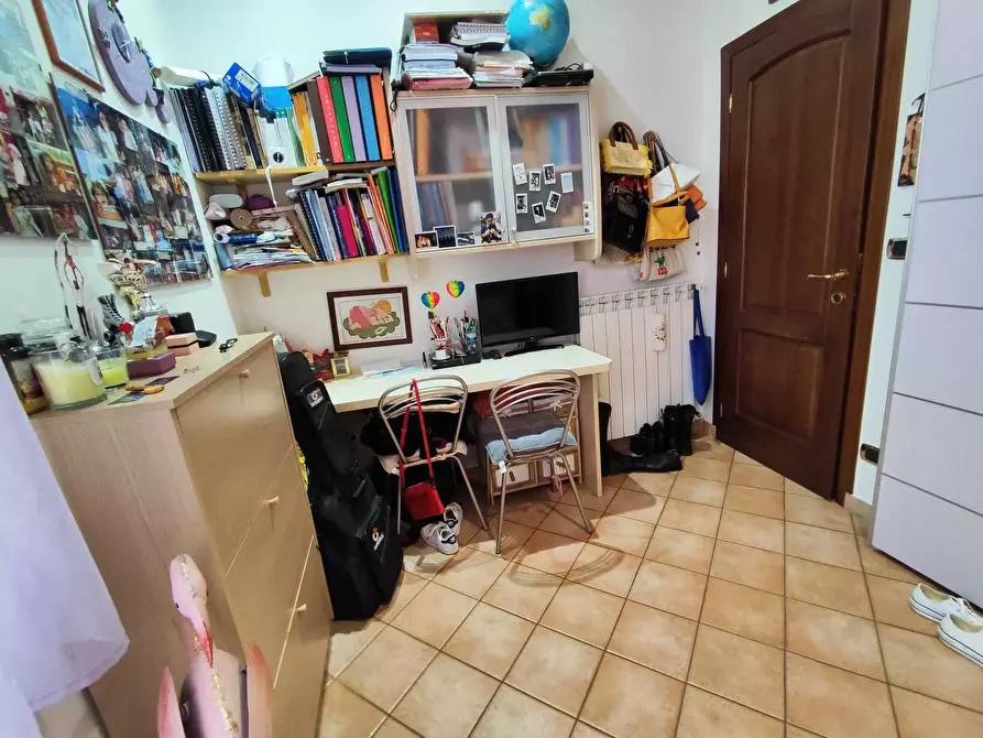 Immagine 28 di Quadrilocale in vendita  in Via Vincenzo Lunardi 2 a Guidonia Montecelio