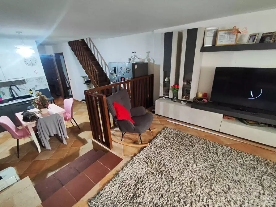 Immagine 23 di Quadrilocale in vendita  in Via Guglielmo Oberdan 35 a Guidonia Montecelio