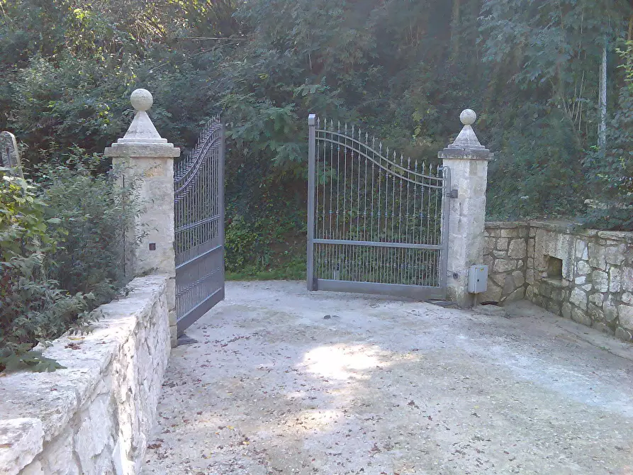 Immagine 5 di Villa in vendita  in FRAZIONE CAVIGNANO a Ascoli Piceno
